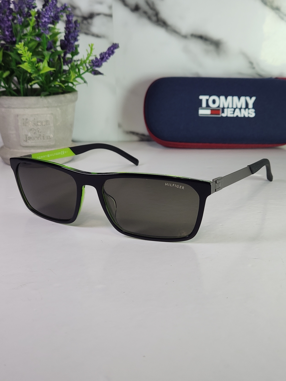 Tommy Hilfiger Men’s Rectangular Sunglasses in Black & Lime. Metalic Arms